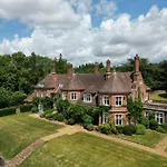 Alward House By Group Retreats