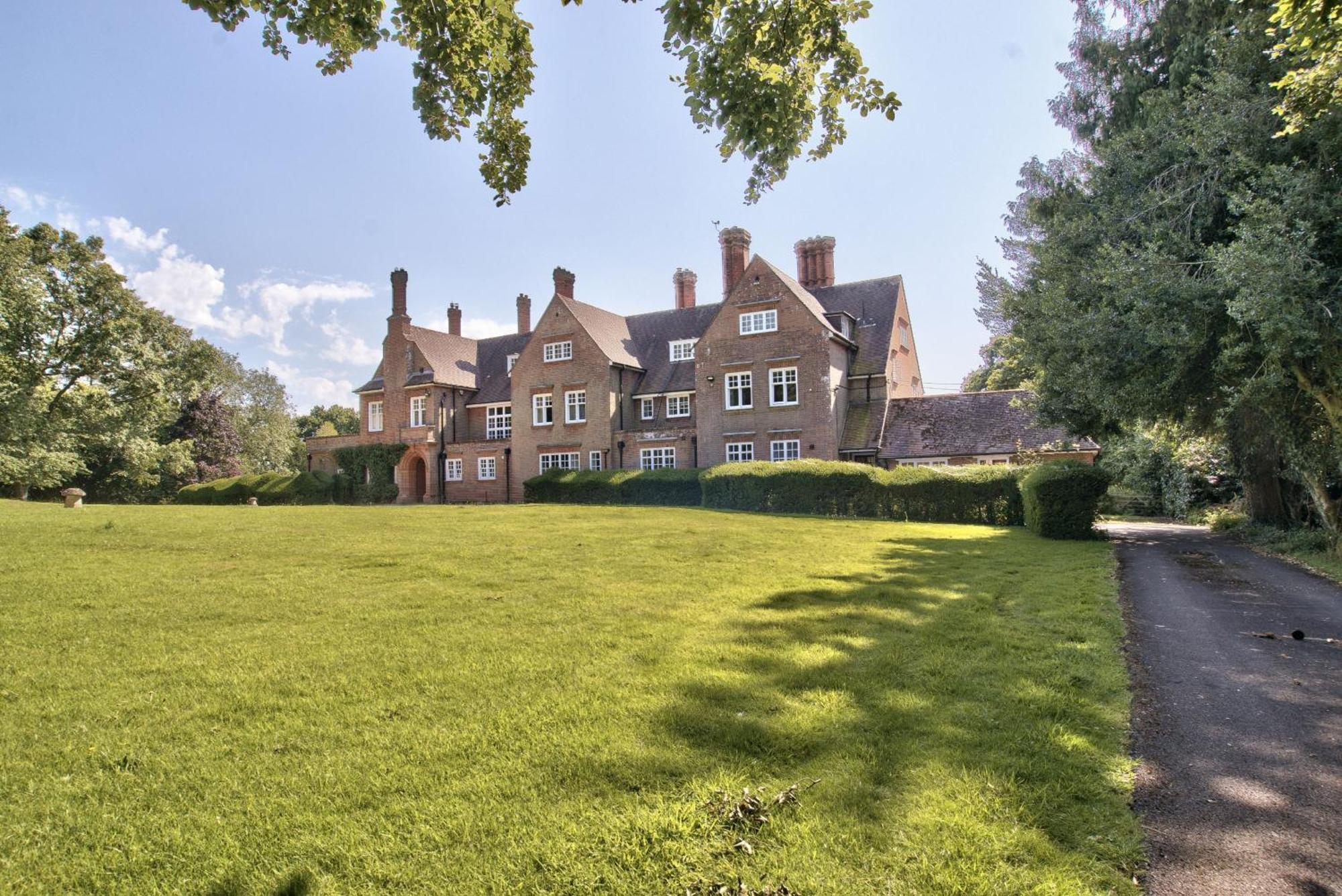Alward House By Group Retreats *